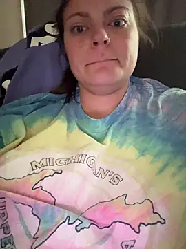 Snapshot of honeygirlox chatting on 14, 10, 2025 honeygirlox online show from 14, 10, 2025