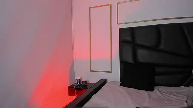 AnnieAndLeandro online show from 26, 3, 2026