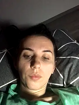 oliviya mur online show from 1, 11, 2025