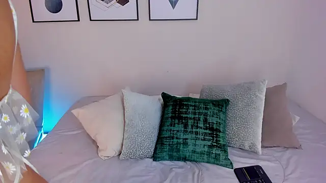 Snapshot of AilanaCortes chatting on 19, 12, 2025 AilanaCortes online show from 19, 12, 2025