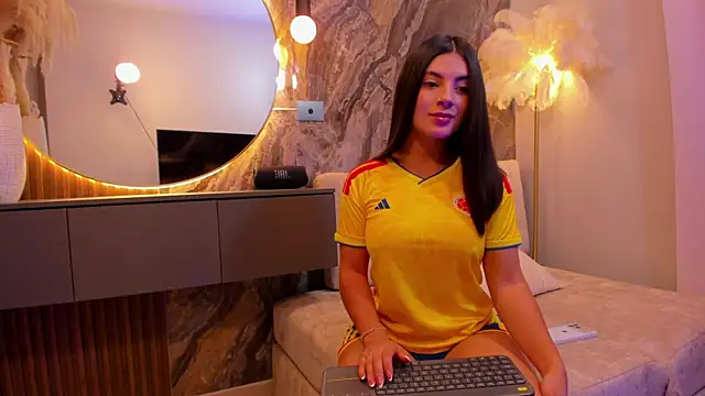 Rashel Frost  online show from 23, 6, 2026