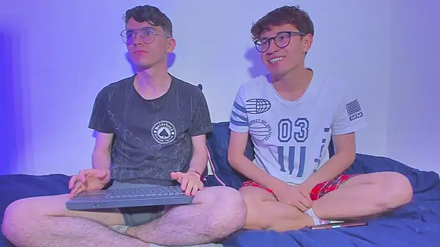 Snapshot of dani_angel_dark chatting on 15, 11, 2025 dani angel dark online show from 15, 11, 2025