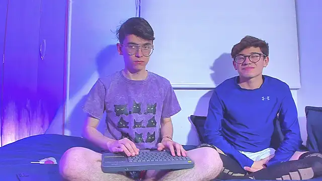 Snapshot of dani_angel_dark chatting on 28, 11, 2025 dani angel dark online show from 28, 11, 2025