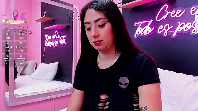 JuliethCruz  online show from 9, 1, 2026