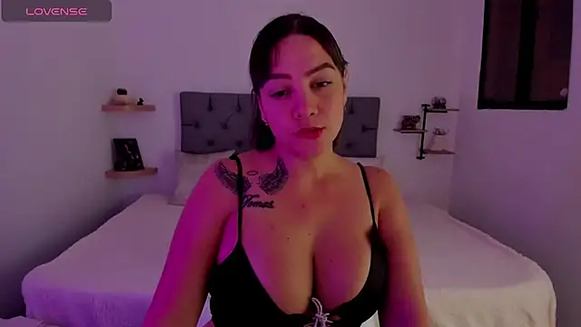Snapshot of Saraarouusee chatting on 22, 2, 2026 Saraarouusee online show from 22, 2, 2026