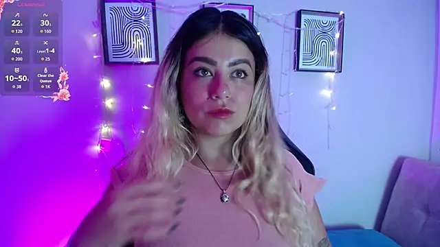 Snapshot of Sweet_Bella_Valery chatting on 30, 3, 2026 Sweet Bella Valery online show from 30, 3, 2026