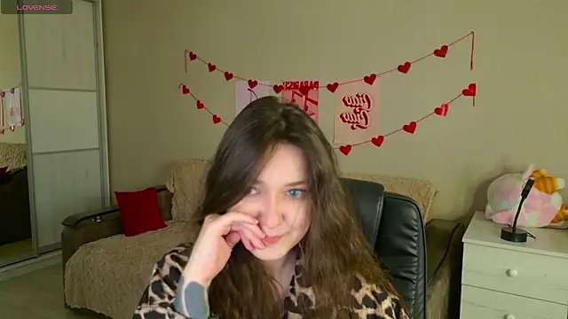 Snapshot of BellaSink chatting on 20, 10, 2025 BellaSink online show from 20, 10, 2025