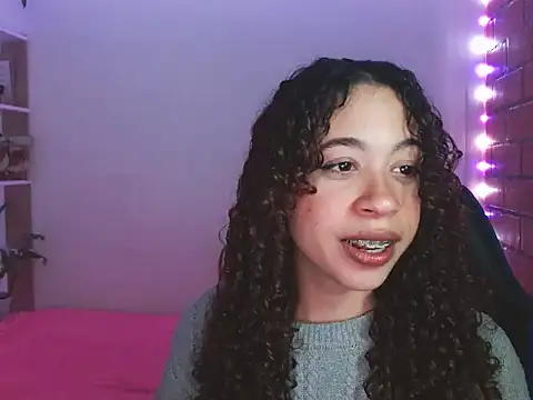 Snapshot of Medussa3033 chatting on 1, 3, 2026 Medussa3033 online show from 1, 3, 2026