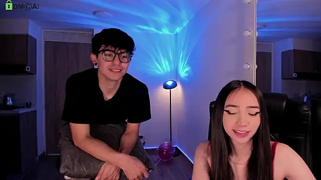 Snapshot of Mikeyvioleta_ chatting on 1, 3, 2026 Mikeyvioleta online show from 1, 3, 2026