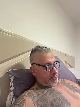 roygomez online show from 4, 11, 2025