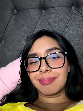 MiaSofia   online show from 7, 11, 2025