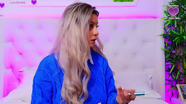 Snapshot of AriannaSins chatting on 14, 1, 2026 AriannaSins online show from 14, 1, 2026