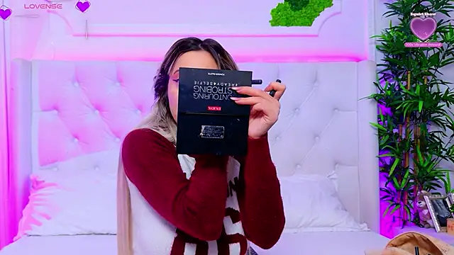 Snapshot of AriannaSins chatting on 3, 2, 2026 AriannaSins online show from 3, 2, 2026