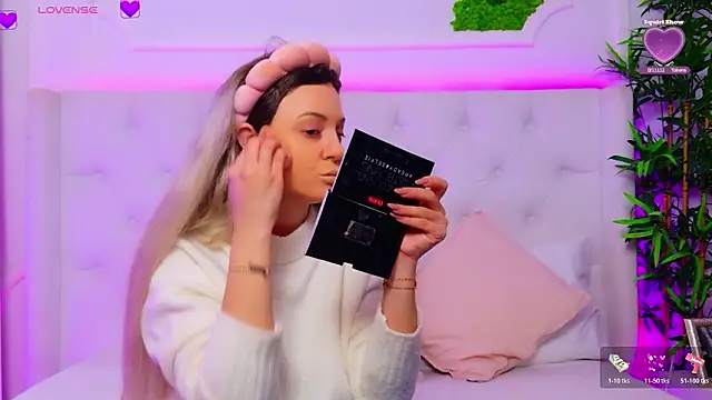 Snapshot of AriannaSins chatting on 9, 2, 2026 AriannaSins online show from 9, 2, 2026