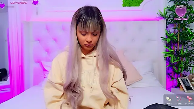 Snapshot of AriannaSins chatting on 12, 2, 2026 AriannaSins online show from 12, 2, 2026