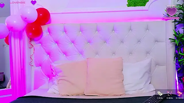 Snapshot of AriannaSins chatting on 18, 2, 2026 AriannaSins online show from 18, 2, 2026