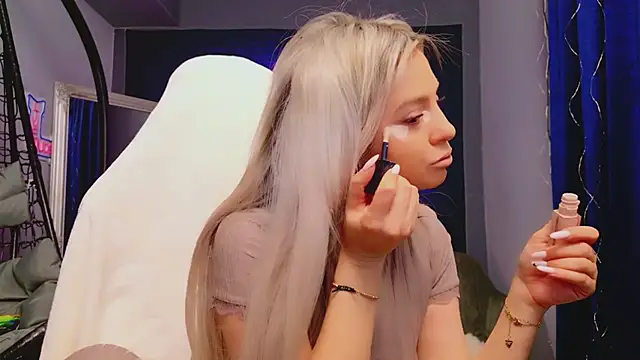 Snapshot of AriannaSins chatting on 6, 3, 2026 AriannaSins online show from 6, 3, 2026