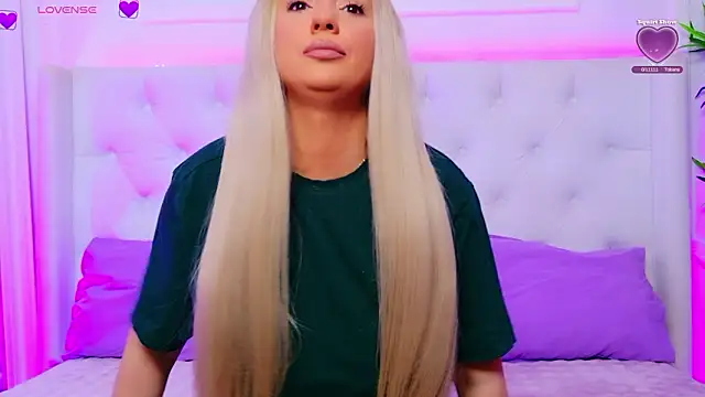 Snapshot of AriannaSins chatting on 12, 3, 2026 AriannaSins online show from 12, 3, 2026