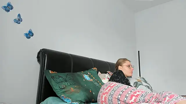 SandyCassie online show from 28, 3, 2026