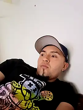 Snapshot of Polito456 chatting on 17, 10, 2025 Polito456 online show from 17, 10, 2025