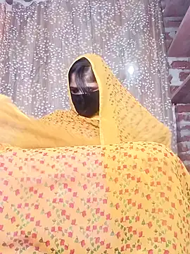 Snapshot of Rajni_chauhan chatting on 19, 11, 2025 Rajni chauhan online show from 19, 11, 2025