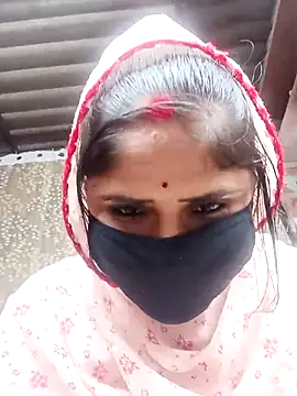 Snapshot of Rajni_chauhan chatting on 27, 11, 2025 Rajni chauhan online show from 27, 11, 2025