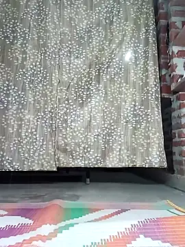 Snapshot of Rajni_chauhan chatting on 3, 12, 2025 Rajni chauhan online show from 3, 12, 2025