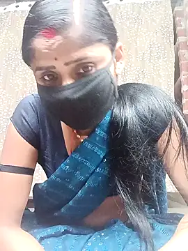 Snapshot of Rajni_chauhan chatting on 8, 4, 2026 Rajni chauhan online show from 8, 4, 2026