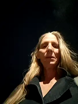 Snapshot of Cheryl_F chatting on 30, 3, 2026 Cheryl F online show from 30, 3, 2026