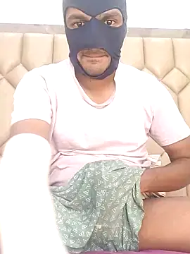 Snapshot of Mysterious_Prince chatting on 3, 12, 2025 Mysterious Prince online show from 3, 12, 2025