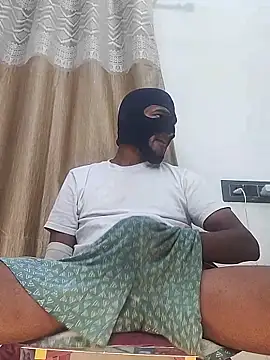 Snapshot of Mysterious_Prince chatting on 5, 12, 2025 Mysterious Prince online show from 5, 12, 2025