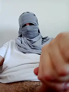 Snapshot of hasanland chatting on 29, 10, 2025 hasanland online show from 29, 10, 2025