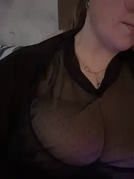 Snapshot of Curvy__Goddess chatting on 25, 10, 2025 Curvy Goddess online show from 25, 10, 2025