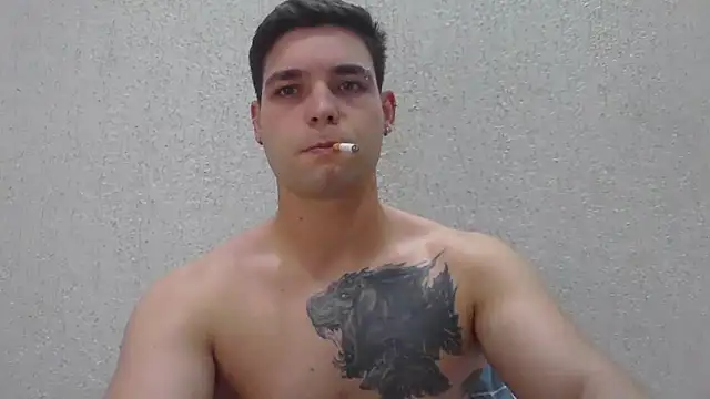 Snapshot of Zure-xxx chatting on 27, 5, 2026 Zure-xxx online show from 27, 5, 2026