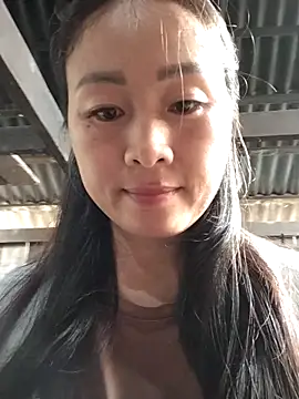 Snapshot of Spring-mky chatting on 29, 10, 2025 Spring-mky online show from 29, 10, 2025