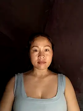 Snapshot of Spring-mky chatting on 8, 11, 2025 Spring-mky online show from 8, 11, 2025