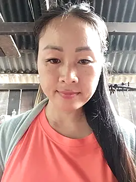 Snapshot of Spring-mky chatting on 12, 11, 2025 Spring-mky online show from 12, 11, 2025