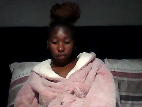 Snapshot of sexysmalldaily04 chatting on 22, 10, 2025 sexysmalldaily04 online show from 22, 10, 2025