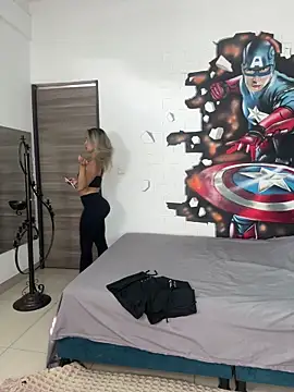 Snapshot of valentina_herrrera chatting on 9, 3, 2026 valentina herrrera online show from 9, 3, 2026