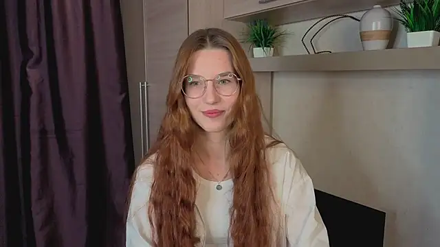 RachelColli online show from 6, 11, 2025