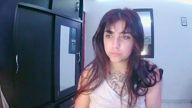 adri gomez1 online show from 4, 12, 2025