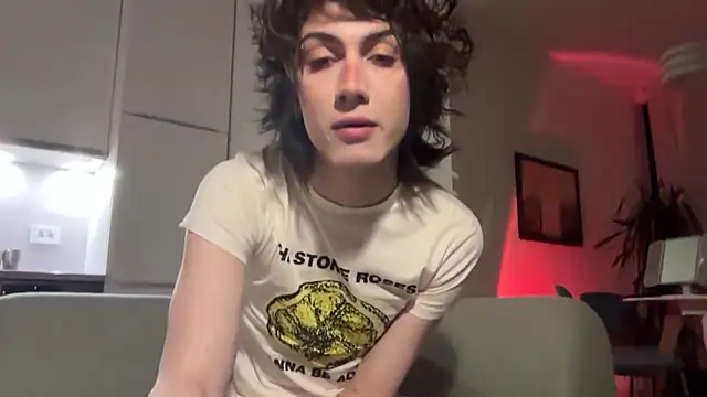 Snapshot of kira_yoshika9e chatting on 8, 3, 2026 kira yoshika9e online show from 8, 3, 2026