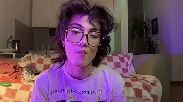 Snapshot of kira_yoshika9e chatting on 31, 3, 2026 kira yoshika9e online show from 31, 3, 2026