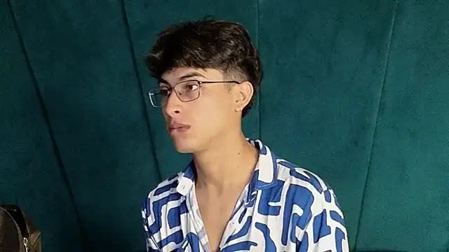 Aaron Eze online show from 20, 11, 2025