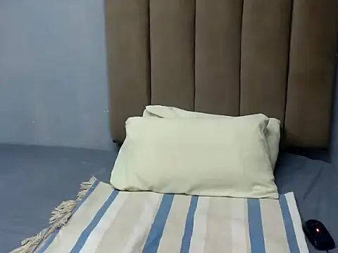 SweetDivaXX online show from 28, 11, 2025