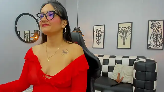 Snapshot of AlexandraMilff chatting on 29, 11, 2025 AlexandraMilff online show from 29, 11, 2025