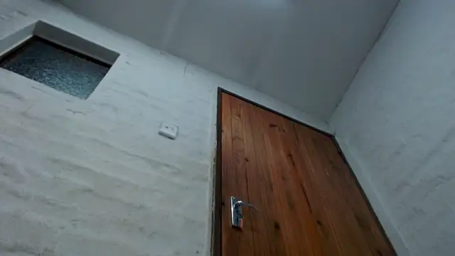 DaisyGirlxx online show from 8, 1, 2026