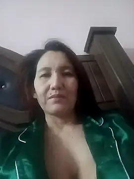 Snapshot of Bigtitsass81 chatting on 11, 11, 2025 Bigtitsass81 online show from 11, 11, 2025