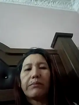 Snapshot of Bigtitsass81 chatting on 14, 11, 2025 Bigtitsass81 online show from 14, 11, 2025