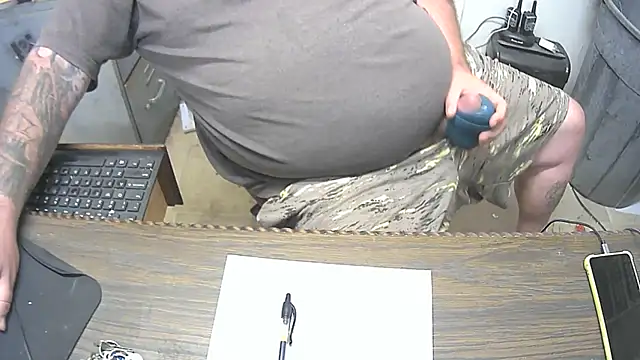 Snapshot of awynn1980 chatting on 21, 11, 2025 awynn1980 online show from 21, 11, 2025